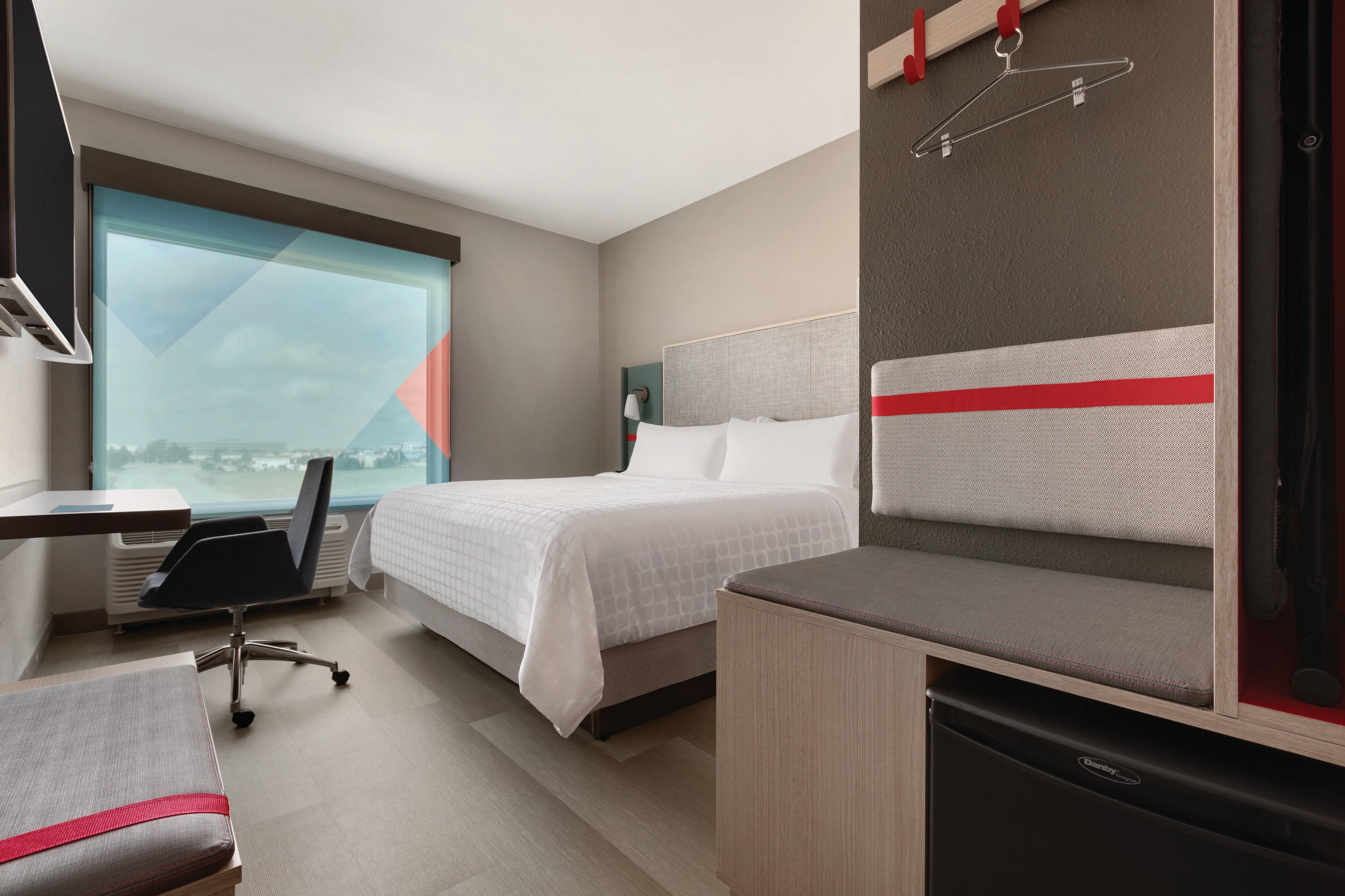 Avid Hotel - Staunton By Ihg Dış mekan fotoğraf