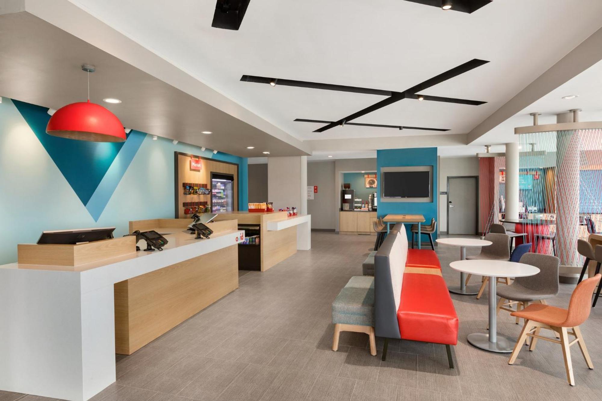 Avid Hotel - Staunton By Ihg Dış mekan fotoğraf